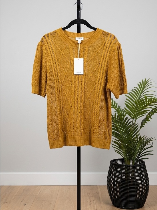 Lovelo Sweaters - Cable Knit Short-Sleeve Sweater in Mustard - Women